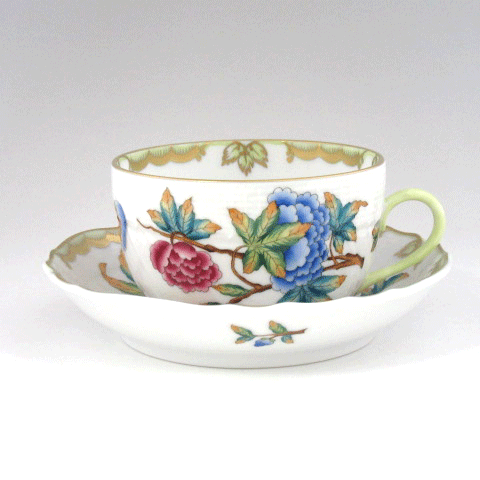 ヘレンド　ビクトリアヒストリック　ティーカップ＆ソーサー　VICTORIA-1726-0-00の写真