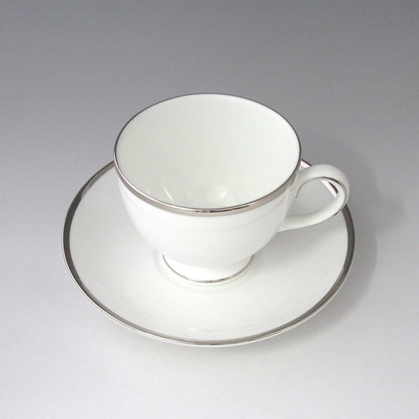 ウェッジウッド　スターリング　ティーカップ&ソーサー(珈琲紅茶兼用) のサムネイル