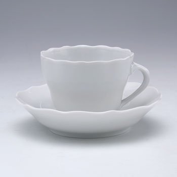 フッチェンロイター　マリアテレジアホワイト　コーヒーカップ&ソーサーの写真