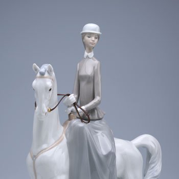 リヤドロ　04516　白い馬の少女 のサムネイル