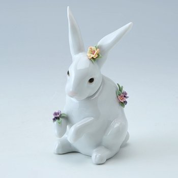 リヤドロ　06100　花飾りの白うさぎの写真