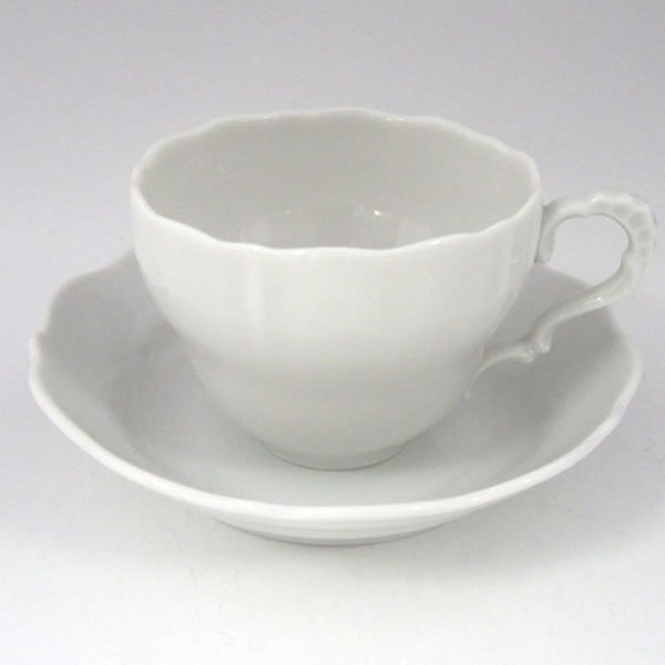 リンドナー　マリールイーズホワイト　コーヒーカップ&ソーサーの写真