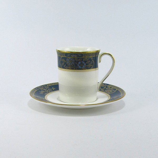 ロイヤルドルトン　カーライル　コーヒーカップ&ソーサーの写真